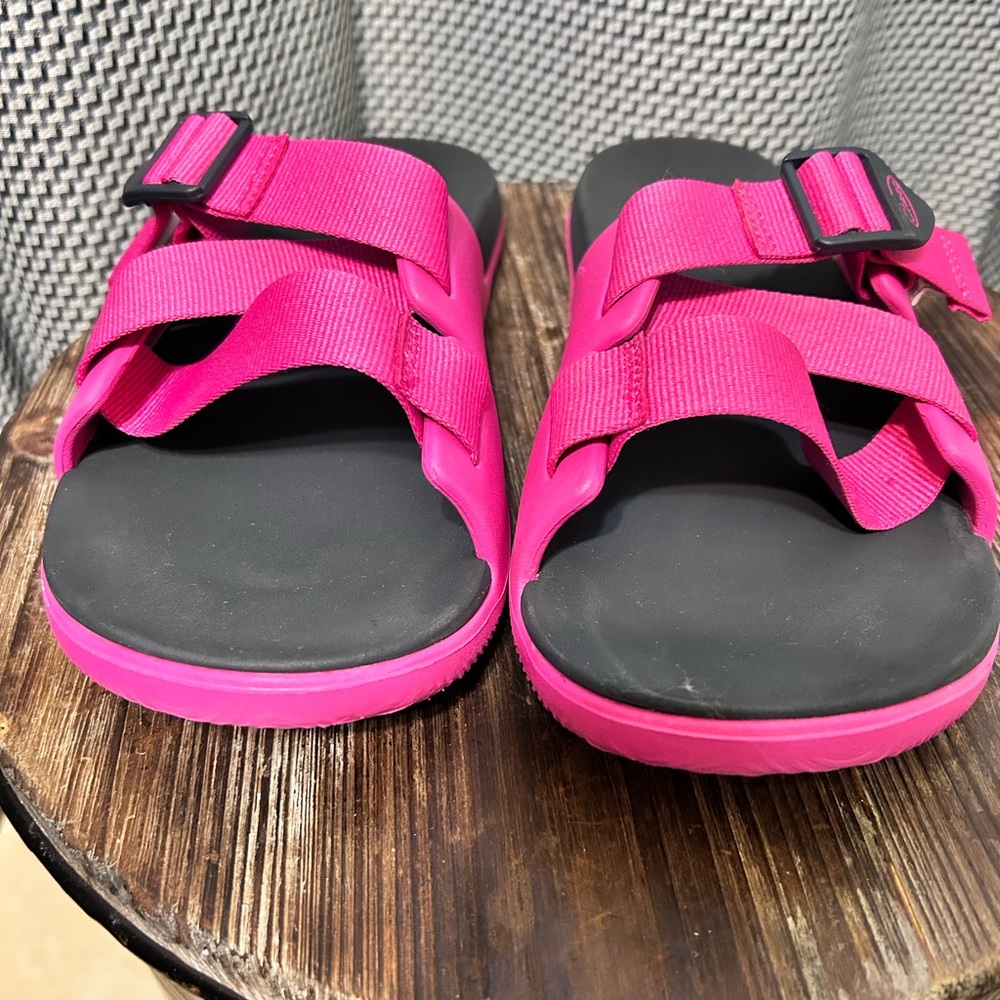 Chaco Fuchsia and Black Slide Sandals - Picture 8 of 8